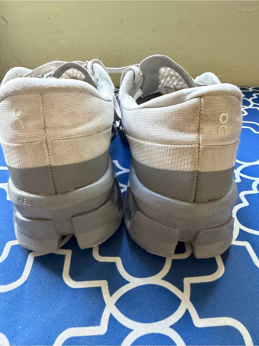 On Running Women’s Athletic Shoes in Light Beige and Gray - Picture 5 of 10
